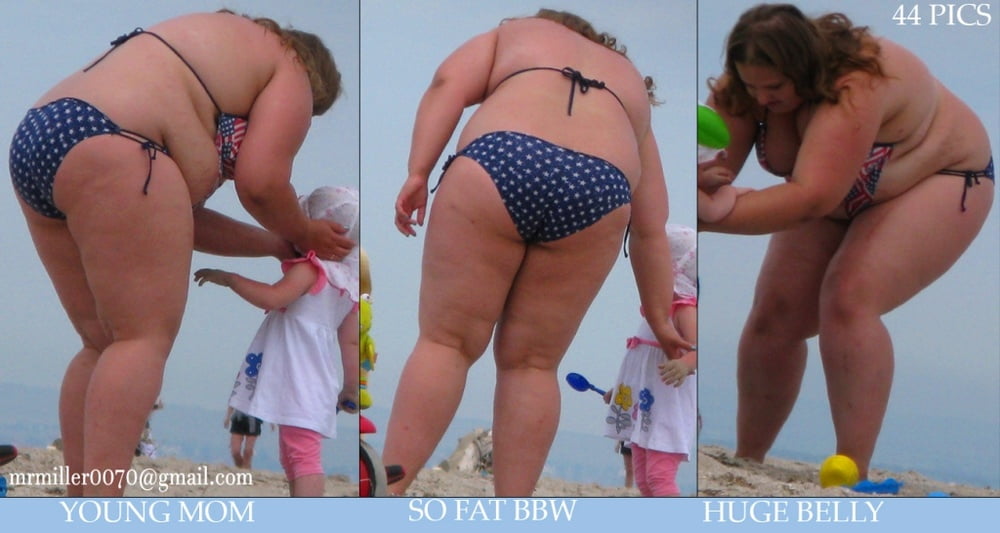 Bionde grasse in bikini (donne vecchie voyeur della spiaggia)
 #80821363