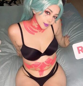 Natylikespizza desnuda #108473032