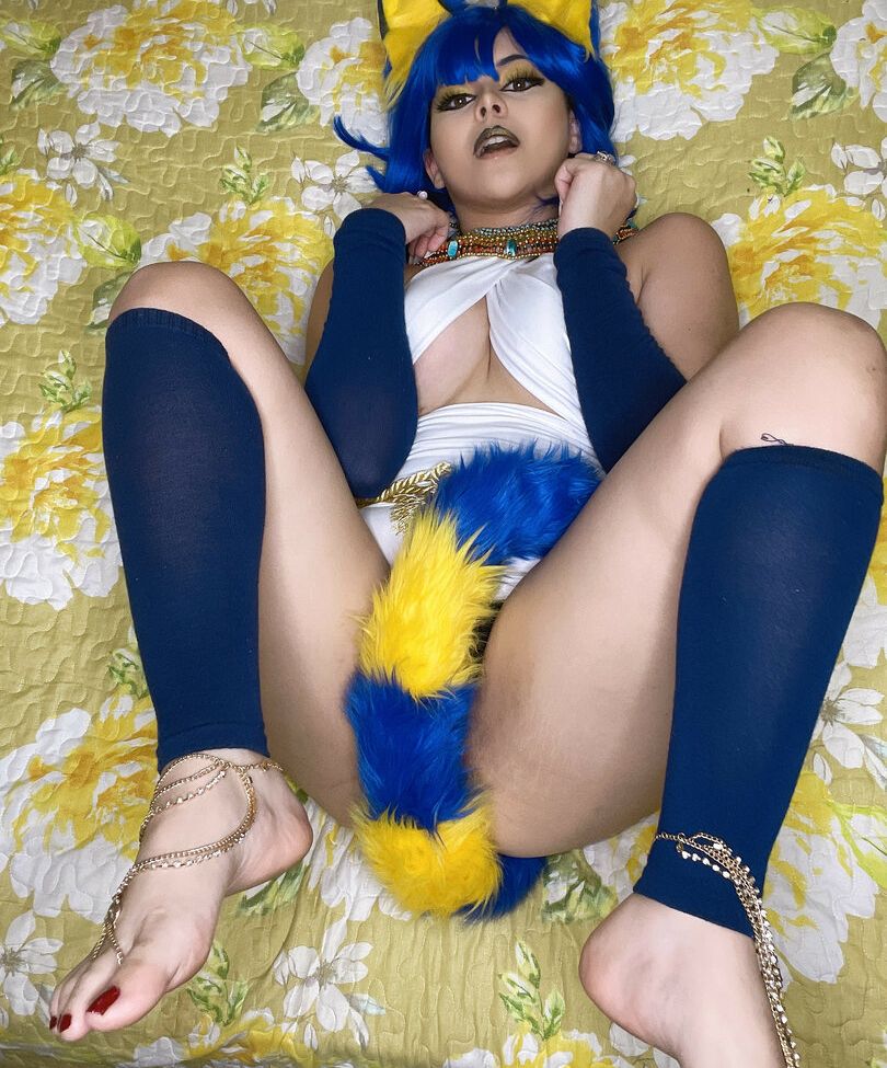 Natylikespizza nude #108473162