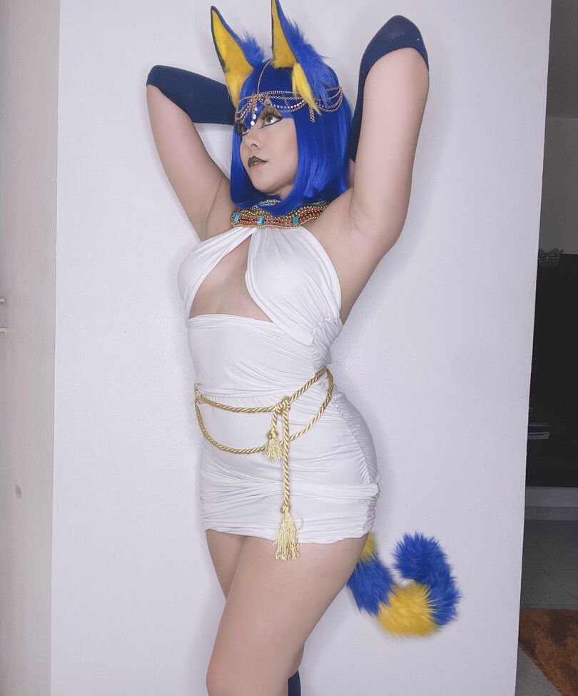 Natylikespizza desnuda #108473189