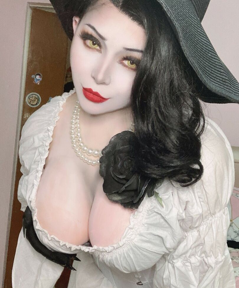Natylikespizza nude #108473317