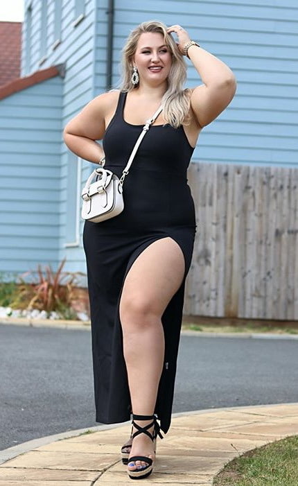 Full thighs in the mini 1494 #93518388