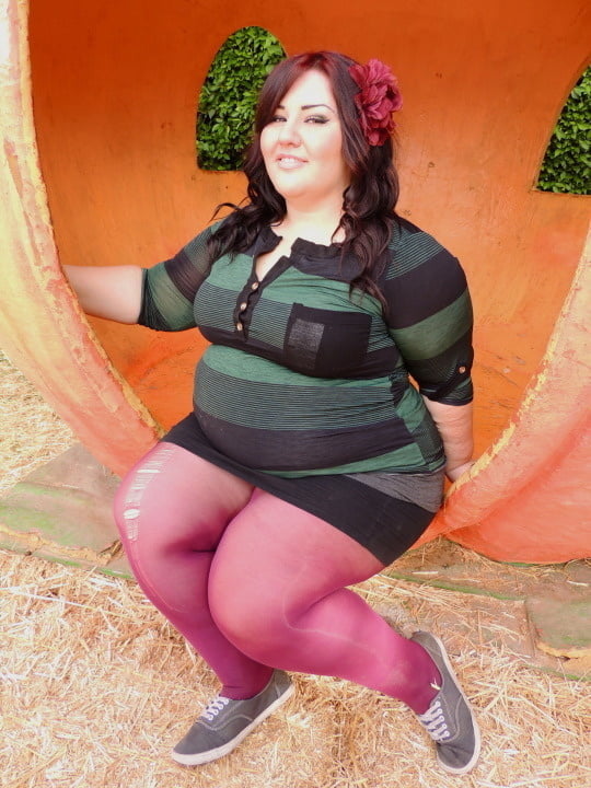 Full thighs in the mini 1494 #93518420