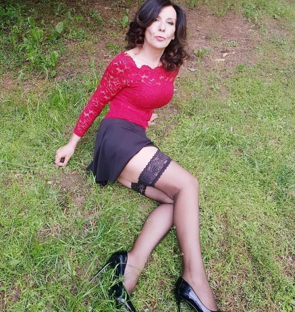 Edelstute
 #87589384