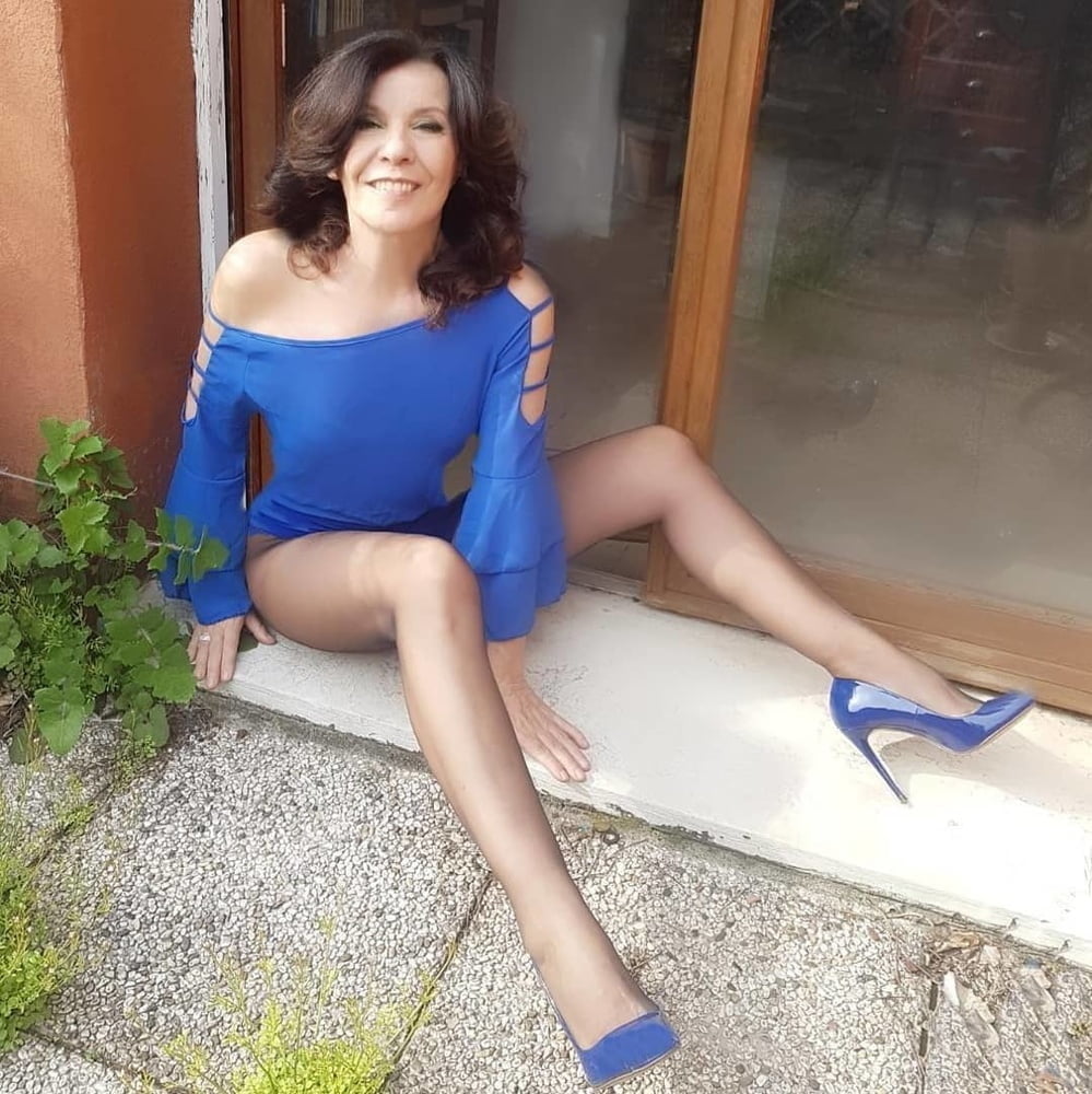 Edelstute
 #87589403