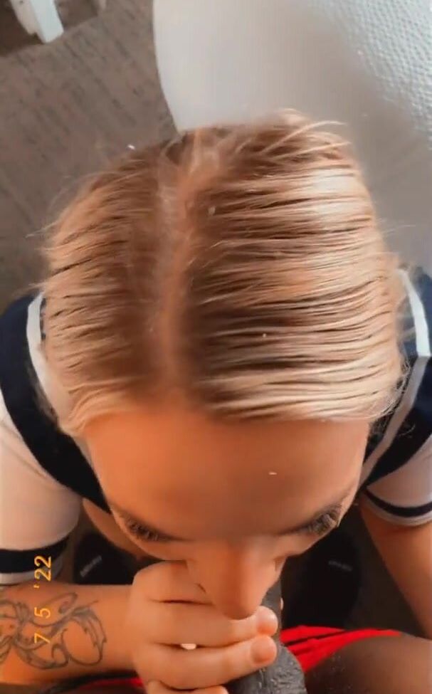Realzoieburgher - nude #109572061