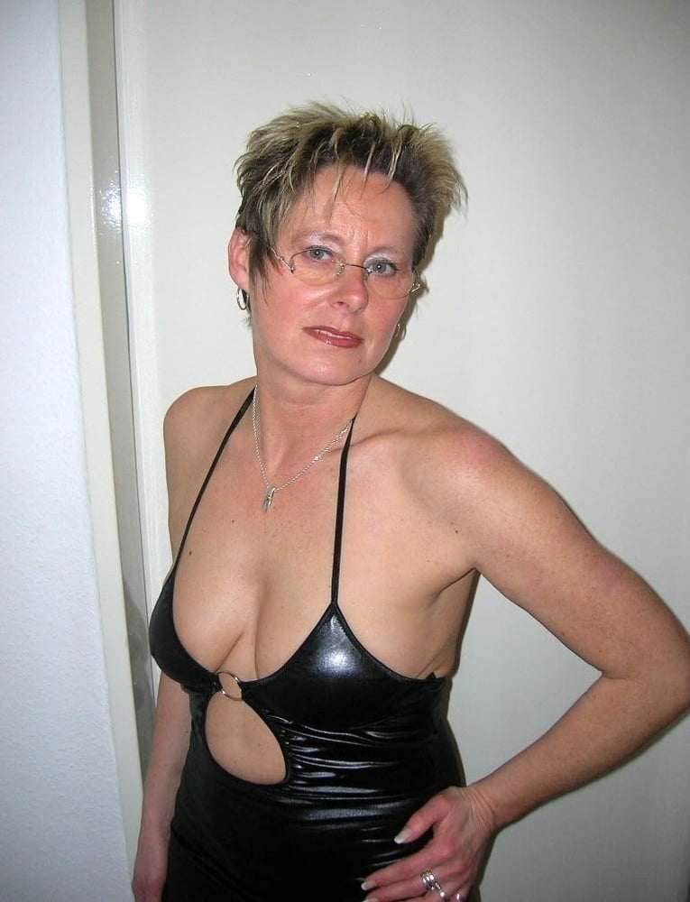 Caliente gilf para comentarios y cum
 #103058211