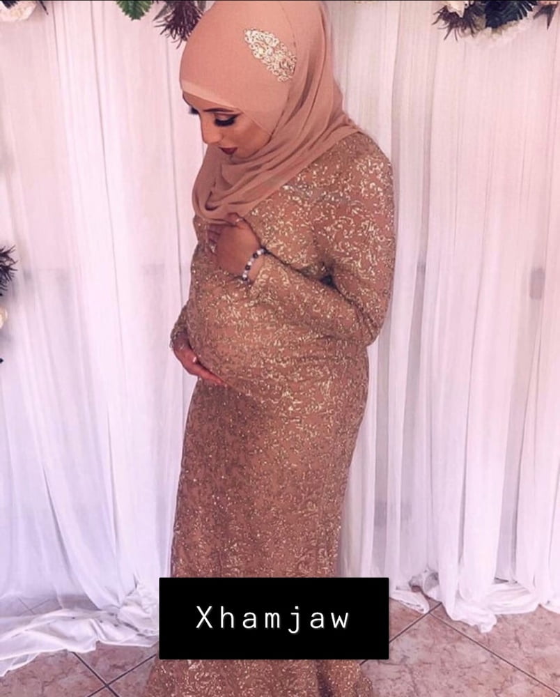 Schwangere Hijabi Schlampe 4
 #92845643
