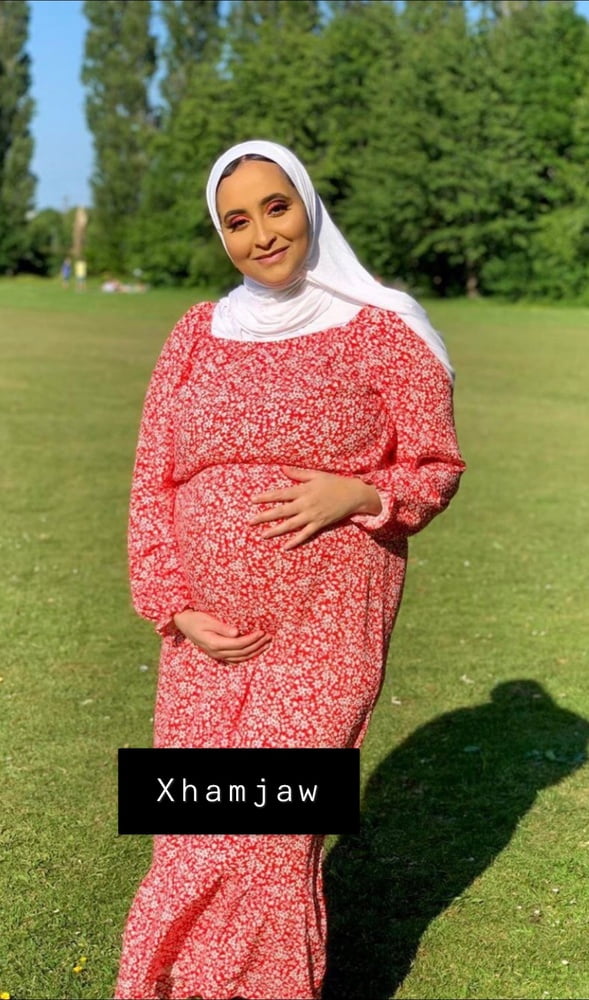 Schwangere Hijabi Schlampe 4
 #92845649