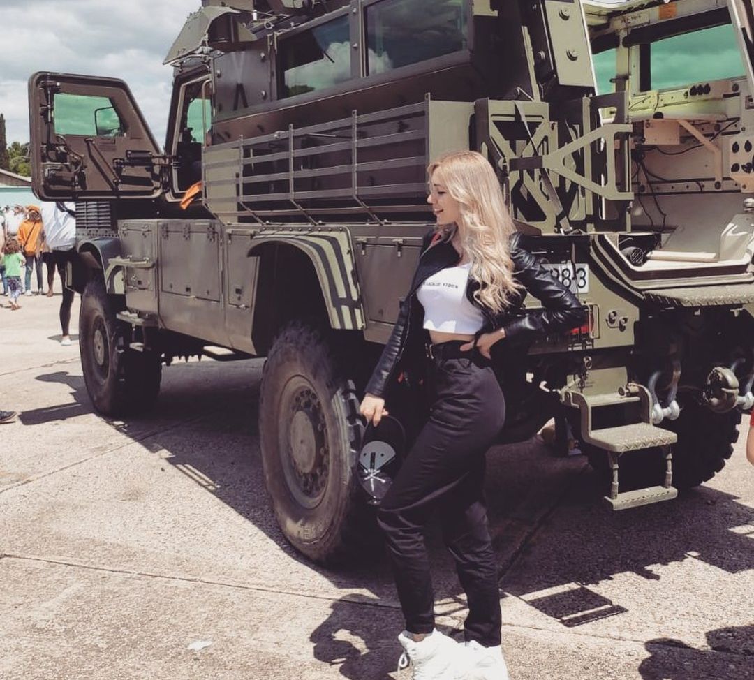 Babyromsie desnuda #108054737