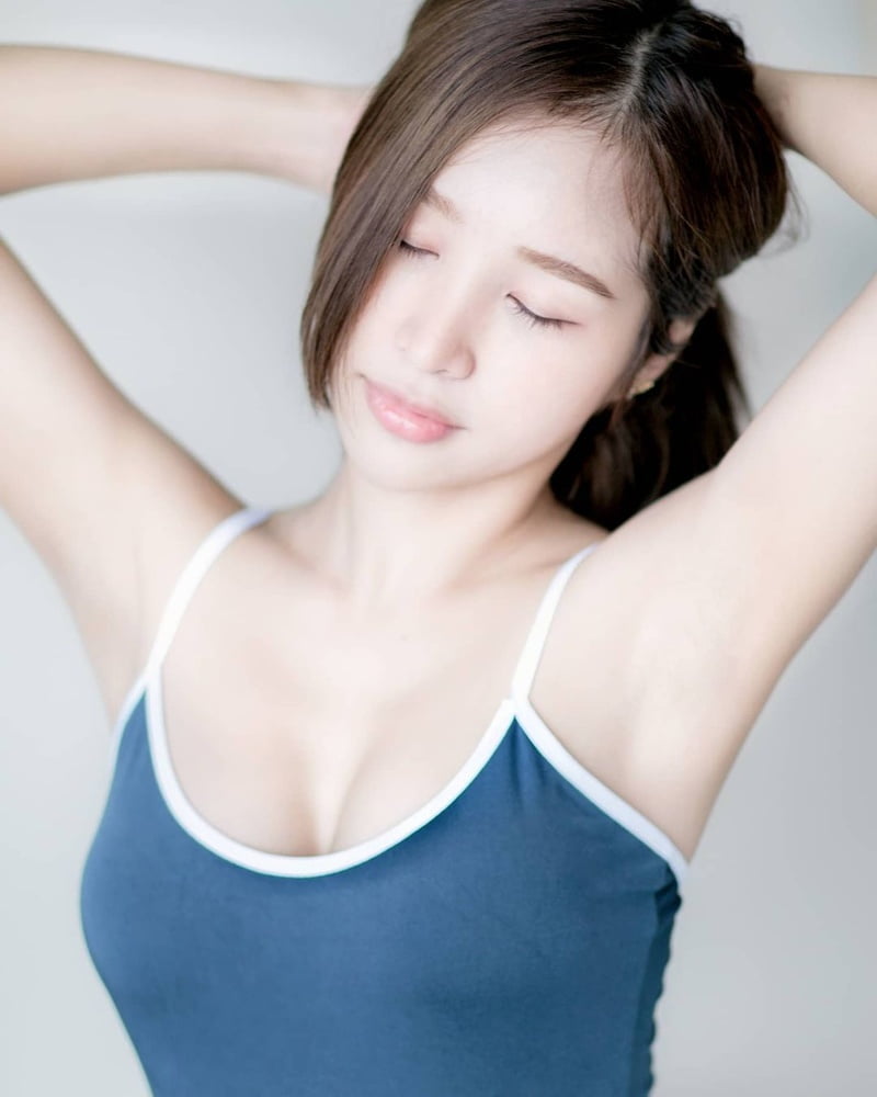 Armpits i want to lick 3
 #95893519