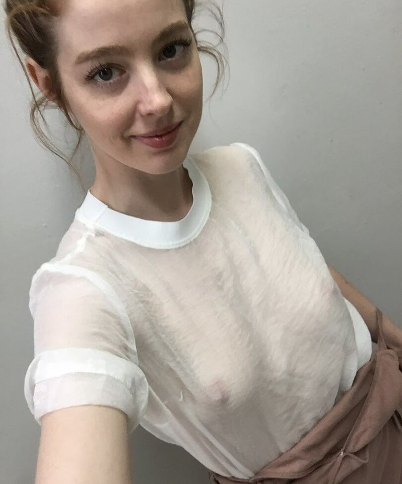 Erna Burn nackt #108447235