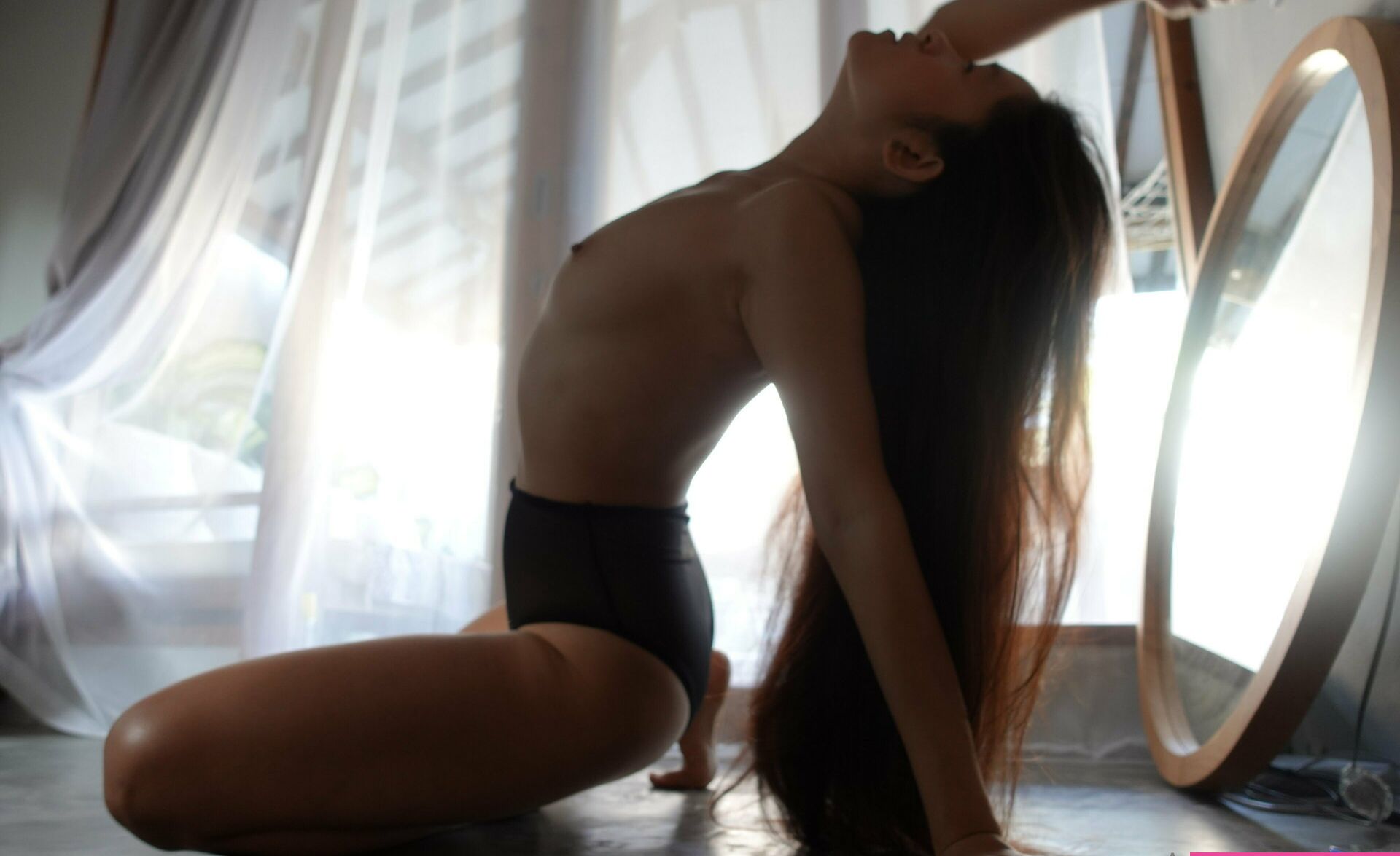 Aya Kensington desnuda #108667014