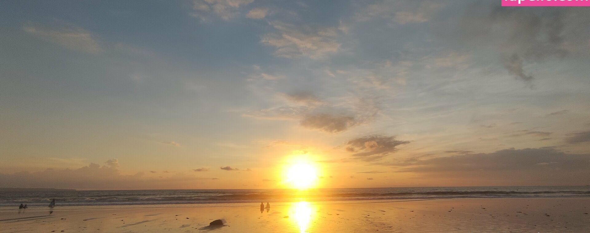 Aya Kensington desnuda #108667025