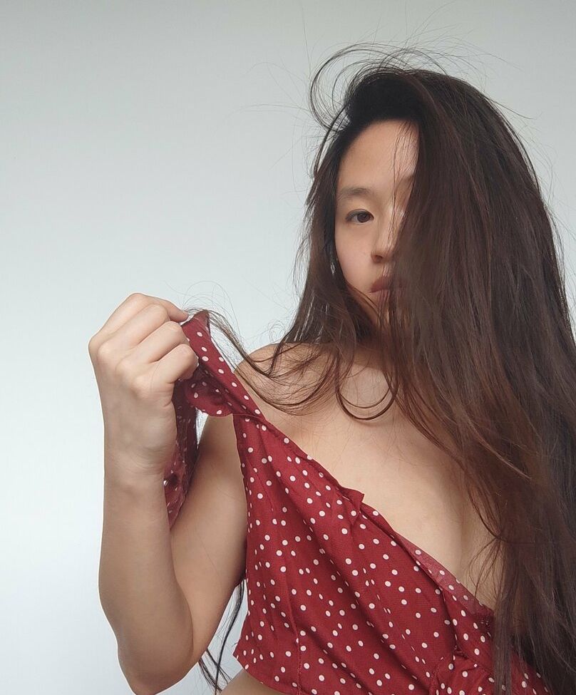 Aya Kensington desnuda #108667079