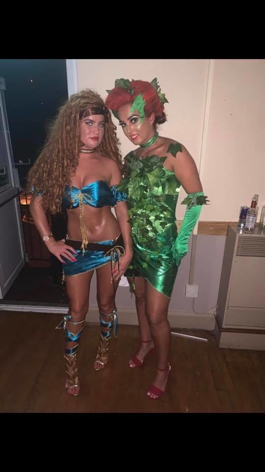 Putas en traje de fantasía 298
 #105138518