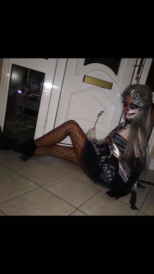 Putas en traje de fantasía 298
 #105138559