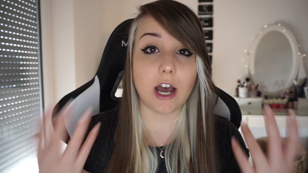 new wank material fr MissRage twitch cumface throatslut #105108699