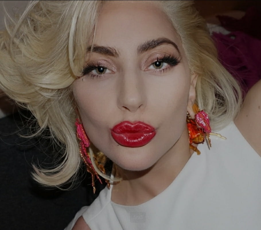 Celebeauty lady gaga
 #104508702