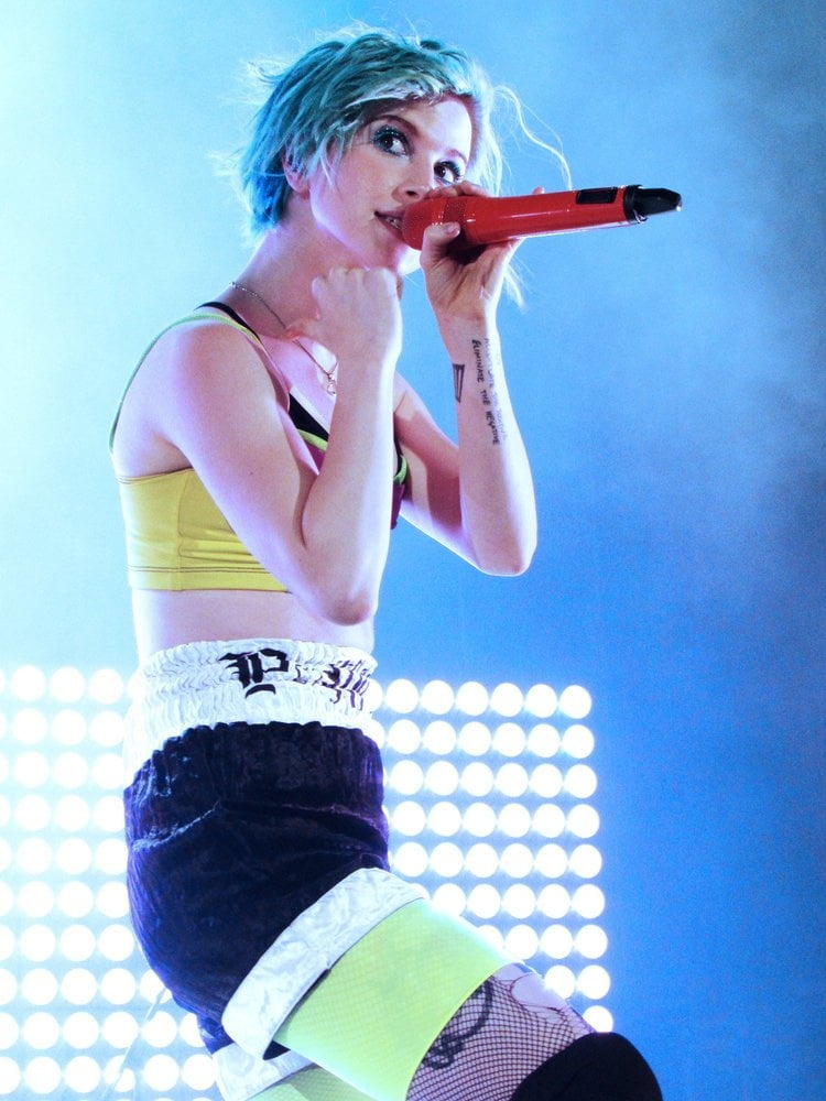 Hayley williams just begging for it volume 5
 #97061173