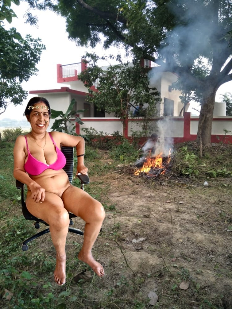 Dudhwaliの家の妻
 #94688497