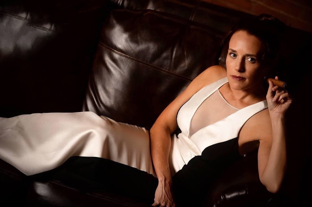 Wer ist sie, wie ist ihr Name
 #100979630