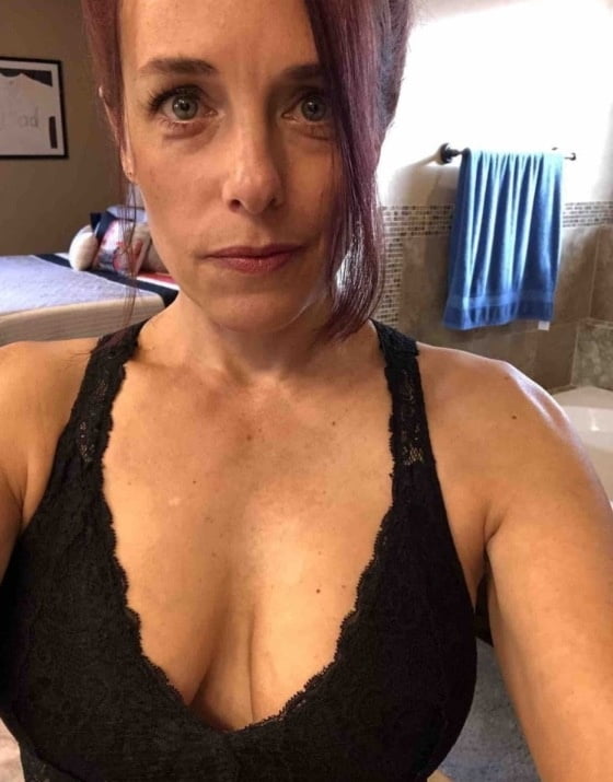 Wer ist sie, wie ist ihr Name
 #100979770