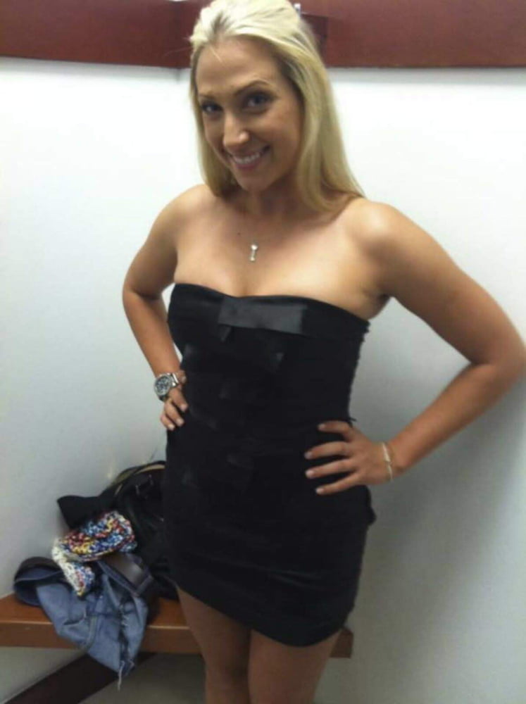 Jennifer ist in der Notwendigkeit Ihrer repost
 #102325997