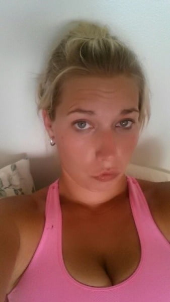 Webslut from canada
 #100682345