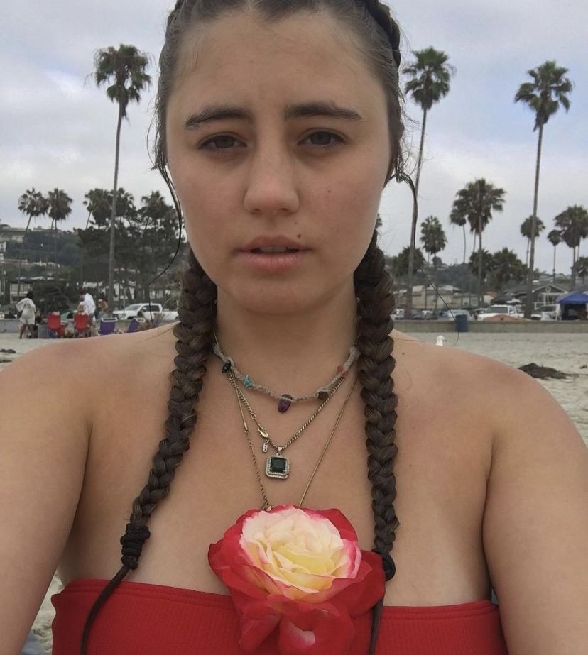 Lia Marie Johnson nackt #108210343