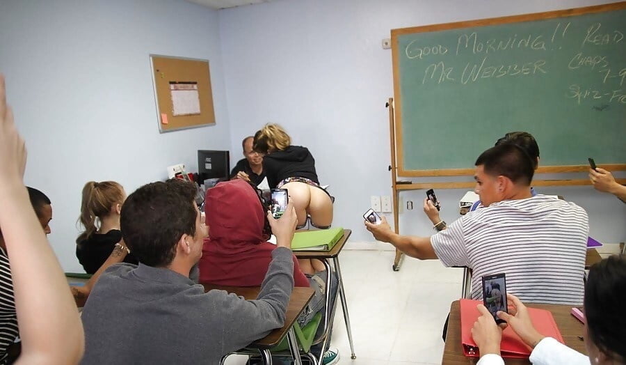 Diversión en público ( todo tipo)
 #89370783