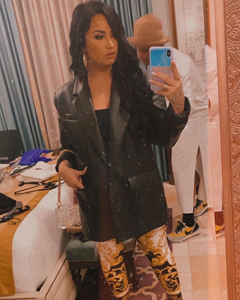 Demi Lovato Instagram #106177729