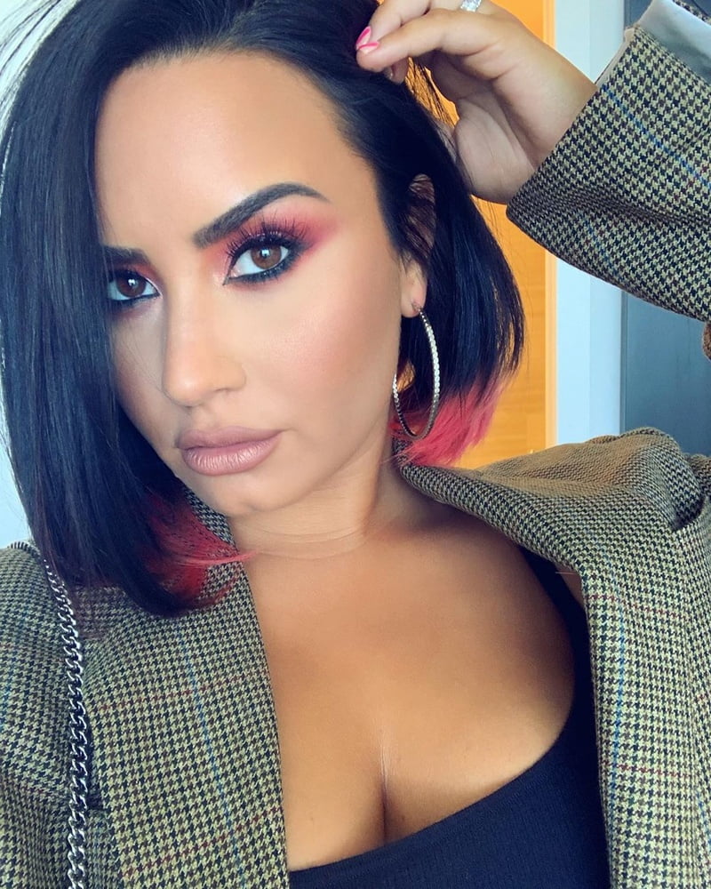 Demi Lovato Instagram #106177739