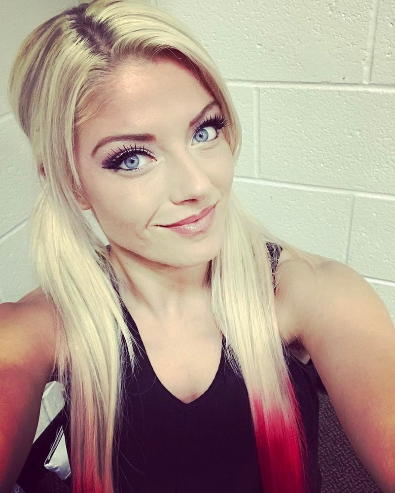 Alexa Bliss (Alexis &quot;Lexi&quot; Kaufman - WWE) #94500777