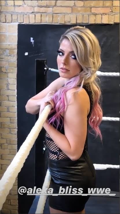 Alexa Bliss (Alexis &quot;Lexi&quot; Kaufman - WWE) #94501396