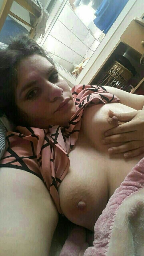 Tetas medianas (iran) 1
 #87656071