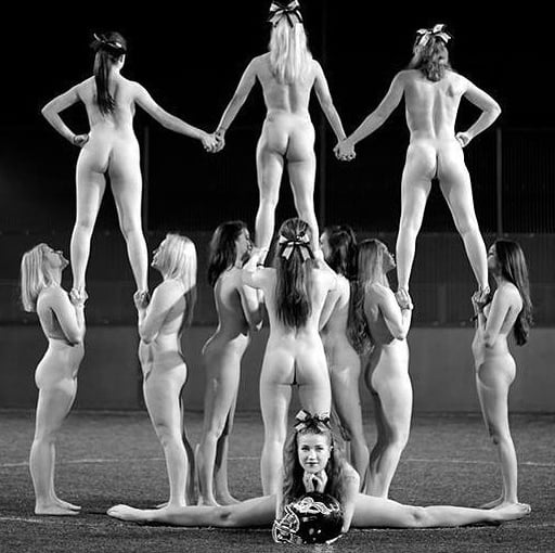 Calendrier des cheerleaders nues d'Oxford
 #92693277