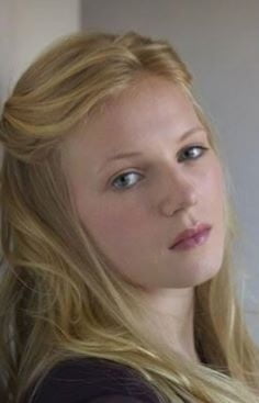 EMMA BELL #92917445