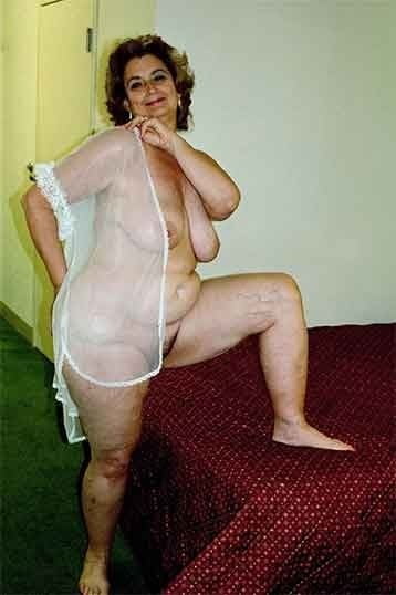 Las abuelas son las mejores amigas
 #94840268