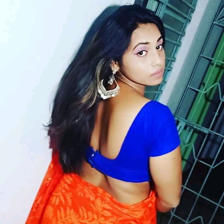 Indian girl in saree #100729292