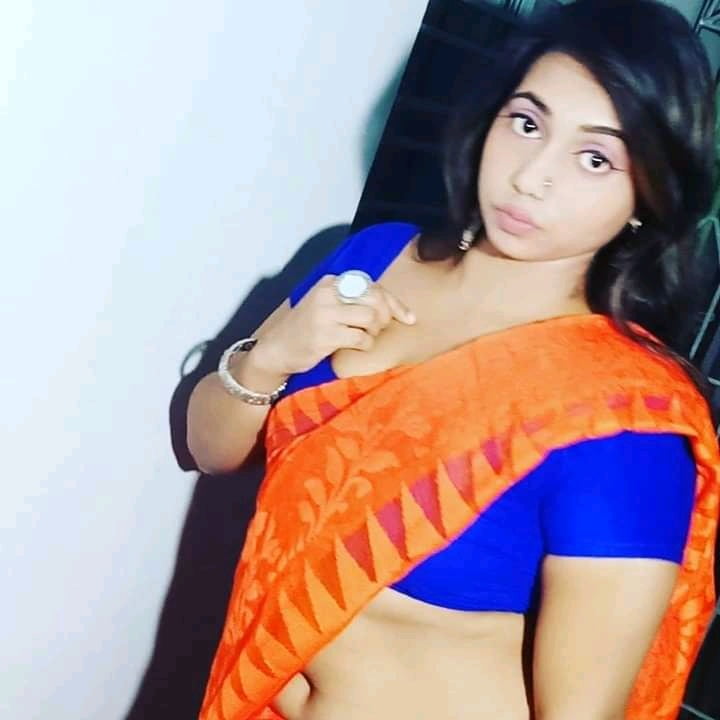 Indian girl in saree #100729295