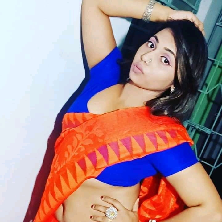 Chica india en saree
 #100729301