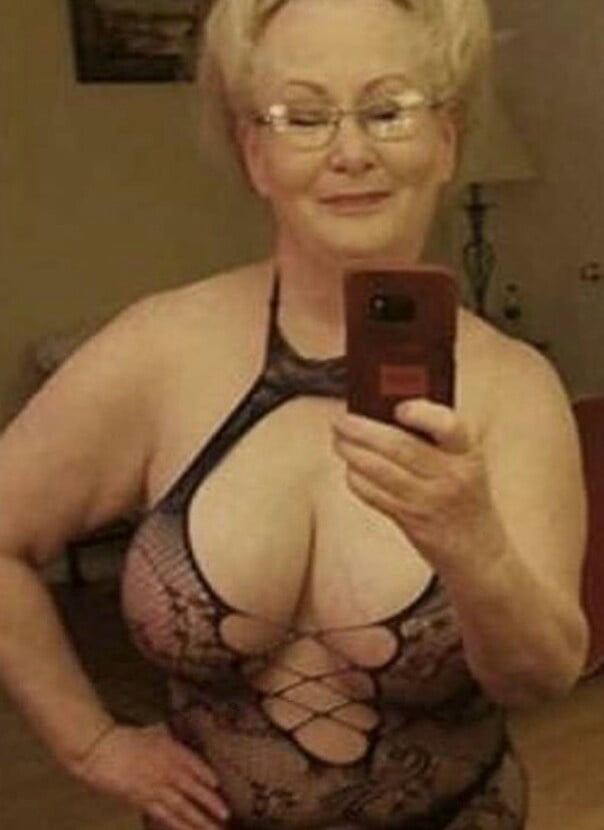 Sexy Omas
 #88817333