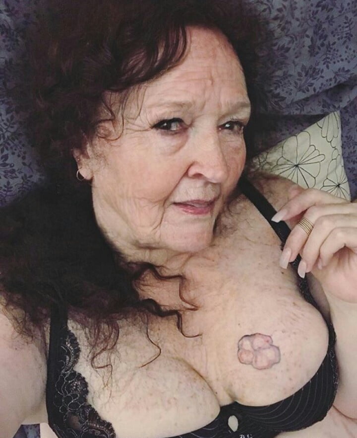 Sexy Omas
 #88817344