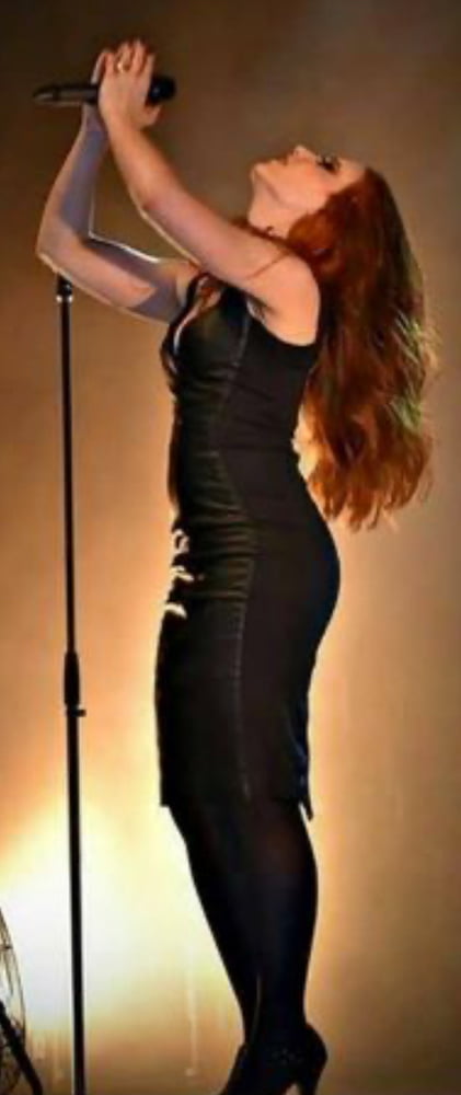 Simone Simons #98127710