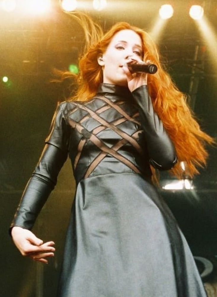 Simone simons
 #98128045