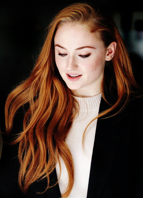 Sophie Turner #91897799