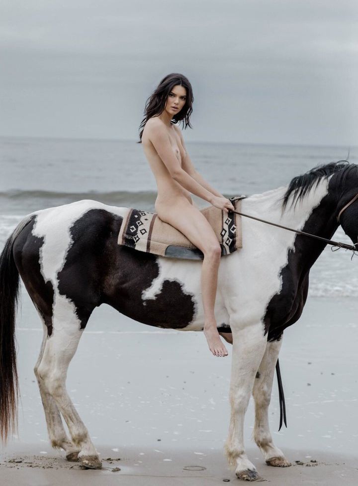 Kendall Jenner nude #107729024