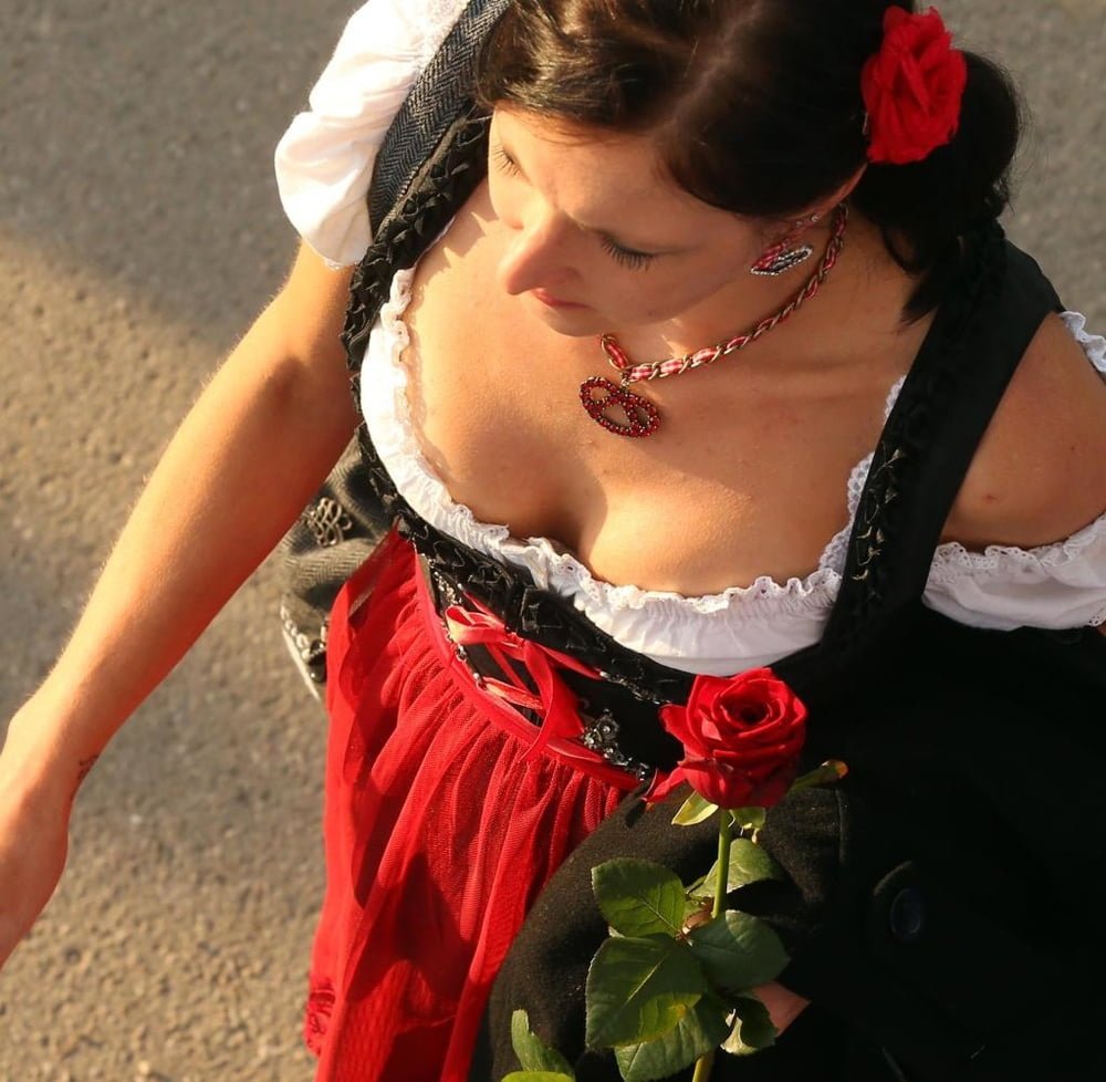 Oktoberfest Review 3 #97693590