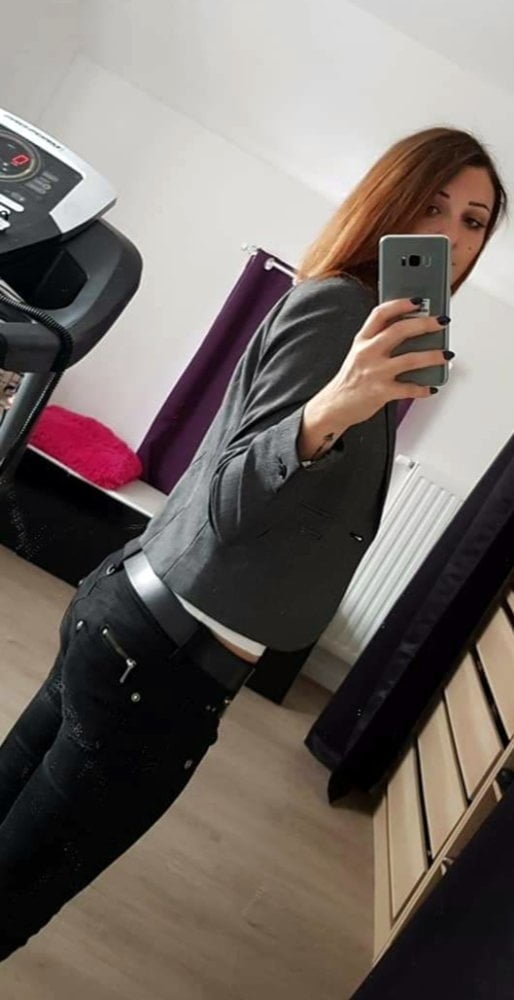 Chica 197
 #93676874